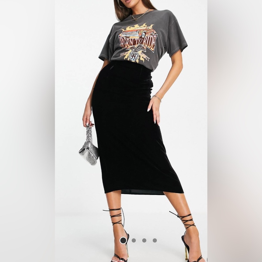 ASOS Design velvet midi skirt in black - Picture 1 of 4
